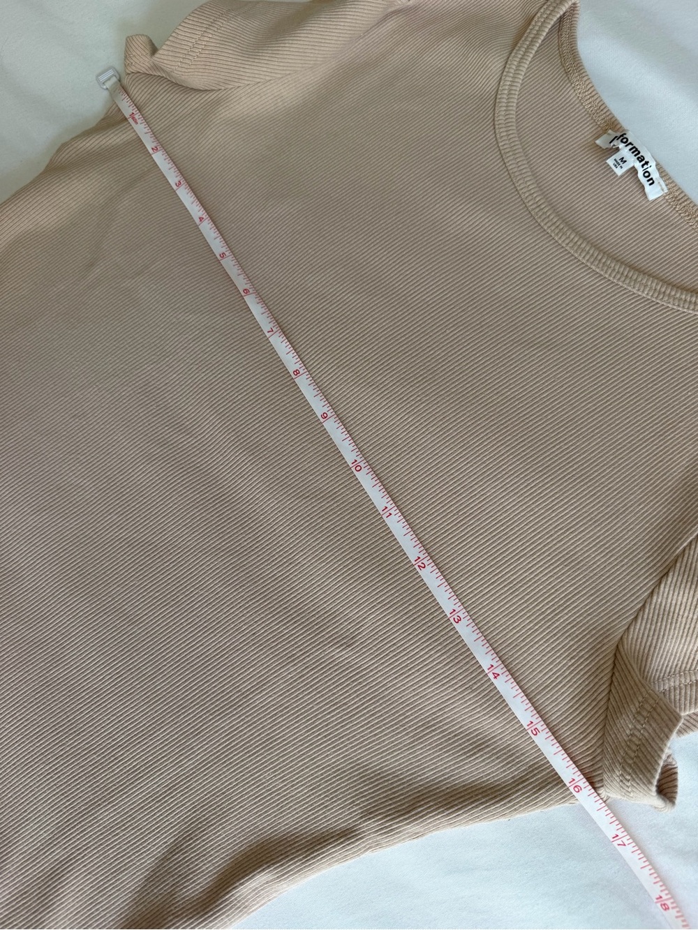 Reformation "Muse" Sand Tan Neutral Ribbed Baby Cropped Tee Shirt - Picture 16 of 16